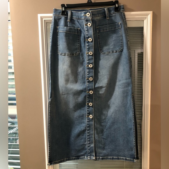 Inc Midi Jean Skirt Button Down With Front Pockets Size 6 - Picture 1 of 6